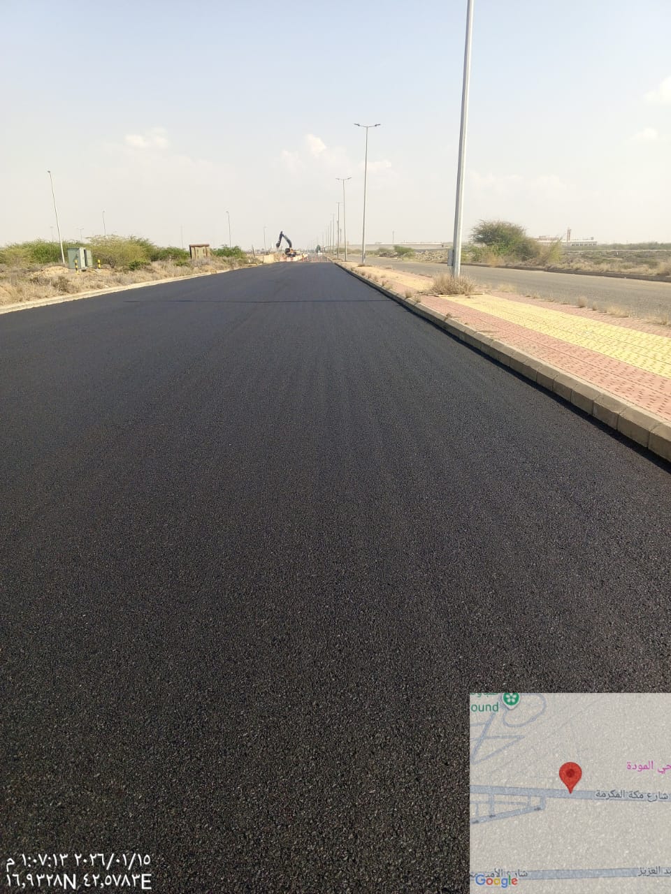 ????️ مقاول أسفلت معتمد بجازان وكافة المحافظات - جودة تبيض الوجه! ????️ هل تبحث عن رصف أسفلت يدوم طويلاً وشغل نظيف ومضمون؟ ????️ نحن نضع خبرتنا بين يديك لتنفيذ كافة أعمال السفلتة في منطقة جازان بكافة محافظاتها: ???? (جازان - صبيا - أبو عريش - بيش - صامطة - أحد المسارحة - العيدابي - الحقو) ⛰️ تخصص خاص للمناطق الجبلية: (فيفاء - الداير - هروب - الريث) نقدم لكم خدماتنا لـ: ✅ سفلتة الأحواش المنزلية والاستراحات. ✅ رصف مواقف السيارات والمستودعات والمصانع. ✅ تنفيذ المخططات السكنية والطرق الزراعية. ✅ ترميم الأسفلت القديم ومعالجة الحفر والتشققات. لماذا تختارنا؟ ???? معدات حديثة (رصاصات، فرادات، وقلابات). ???? دقة في الميول لتصريف مياه الأمطار (خاصة في فيفاء والداير). ???? أسعار منافسة وسرعة في التنفيذ