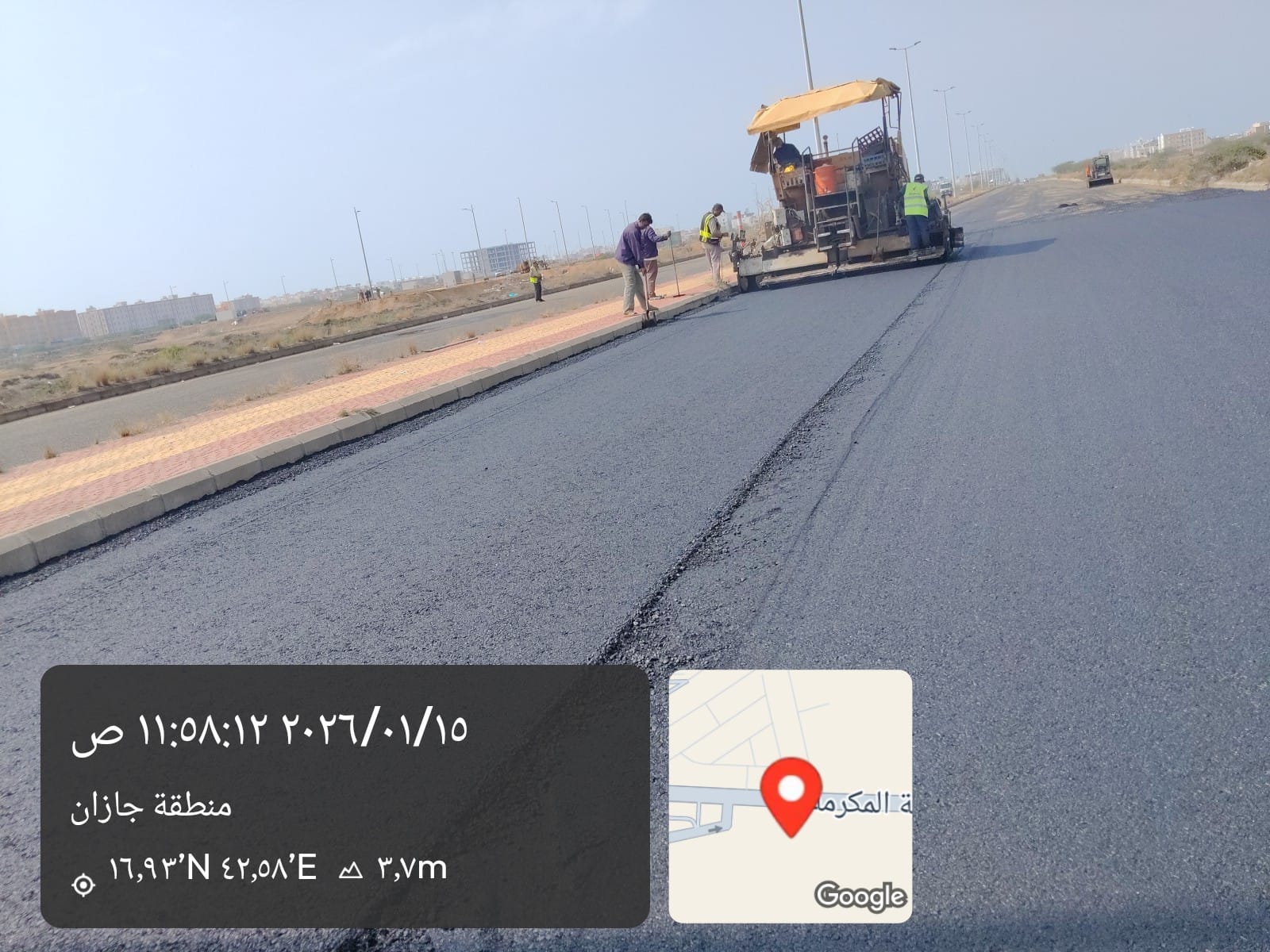 ????️ مقاول أسفلت معتمد بجازان وكافة المحافظات - جودة تبيض الوجه! ????️ هل تبحث عن رصف أسفلت يدوم طويلاً وشغل نظيف ومضمون؟ ????️ نحن نضع خبرتنا بين يديك لتنفيذ كافة أعمال السفلتة في منطقة جازان بكافة محافظاتها: ???? (جازان - صبيا - أبو عريش - بيش - صامطة - أحد المسارحة - العيدابي - الحقو) ⛰️ تخصص خاص للمناطق الجبلية: (فيفاء - الداير - هروب - الريث) نقدم لكم خدماتنا لـ: ✅ سفلتة الأحواش المنزلية والاستراحات. ✅ رصف مواقف السيارات والمستودعات والمصانع. ✅ تنفيذ المخططات السكنية والطرق الزراعية. ✅ ترميم الأسفلت القديم ومعالجة الحفر والتشققات. لماذا تختارنا؟ ???? معدات حديثة (رصاصات، فرادات، وقلابات). ???? دقة في الميول لتصريف مياه الأمطار (خاصة في فيفاء والداير). ???? أسعار منافسة وسرعة في التنفيذ