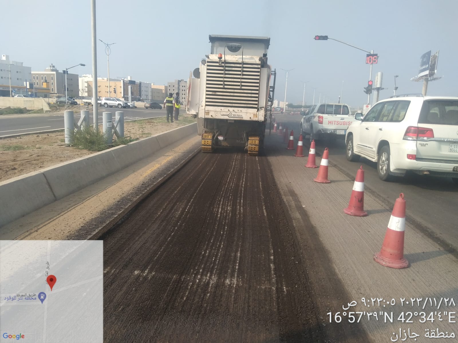 مقاول اسفلت في محافظة الدرب 2- محافظة بيش 3- محافظة الريث 4- محافظة صبيا 5- محافظة العيدابي 6- محافظة الداير 7- محافظة أبو عريش 8- محافظة الأحد 9- محافظة صامطة 10- محافظة العارضة 11- محافظة ضمد 12- محافظة فرسان 13- محافظة الحرث وبمنطقة جازان و 1– مركز وادي جازان 2– مركز الحكامية 3-مركز مقزع 4- مركز منجد 5– مركز قوز الجعافرة 6- مركز الكدمي 7- مركز العالية 8– مركز الطوال 9 – مركز الموسم 10 – مركز السهي 11- القفل 12– مركز الشقيري 13– مركز دفا 14- مركز عثوان 15- مركز ال يحى وال زيدان 16- مركز السلف 17ـ- مركز جبل الحشر 18مركز فيفا 19 – مركز بلغازي 20- مركز العزيين 21- مركز هروب 22مركز قيس 23 – مركز القصبة 24- مركز الحميراء 25مركز مسلية 26– مركز الخلاوية والنجوع 27- مركز الفطيحة 28- مركز الحقو 29–